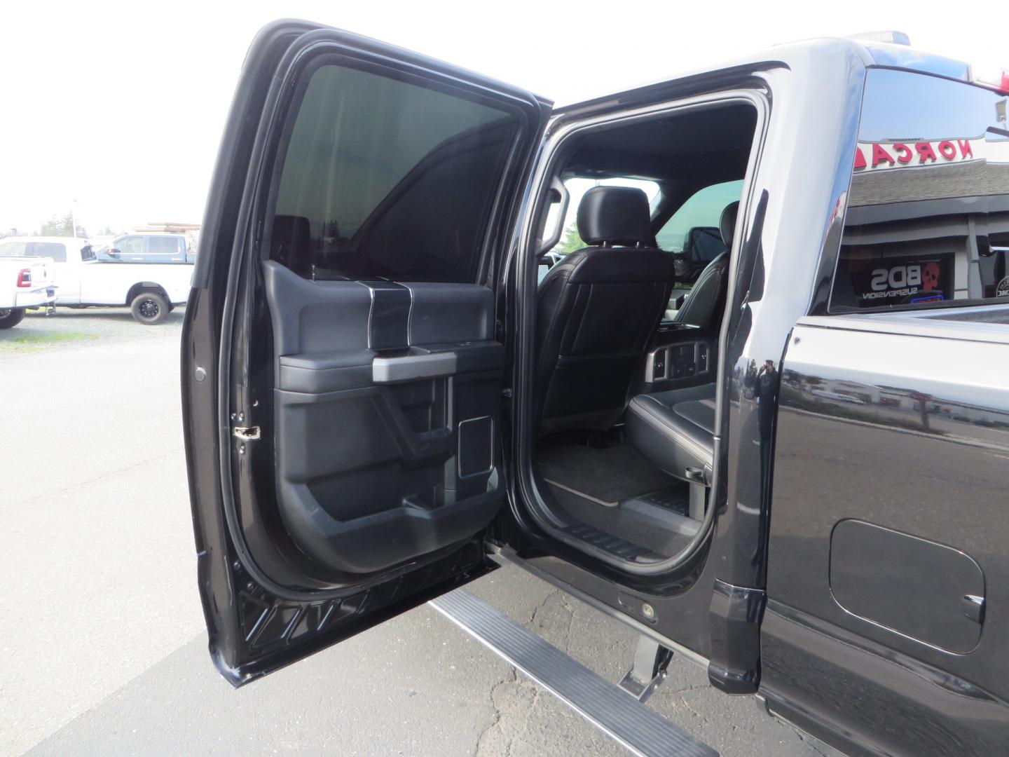 2021 BLACK /BLACK Ford F-350 SD Platinum Crew Cab Short Bed 4WD (1FT8W3BT4ME) with an 6.7L V8 OHV 16V DIESEL engine, located at 2630 Grass Valley Highway, Auburn, CA, 95603, (530) 508-5100, 38.937893, -121.095482 - Photo#42